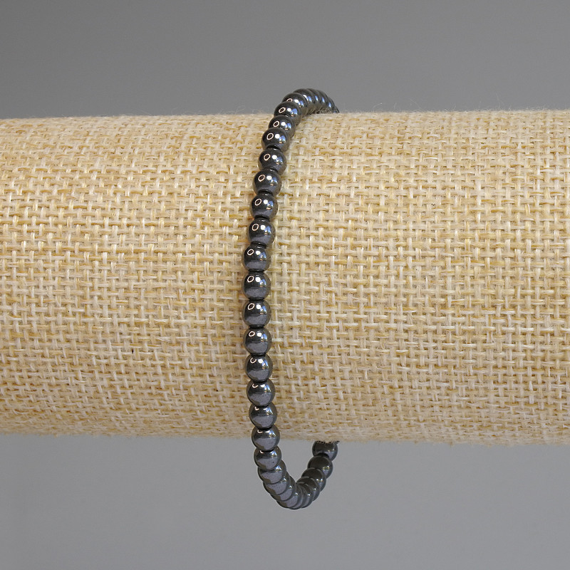 Brățară din hematit – bilute netede de 4 mm, lungime 18 cm, bază elastică