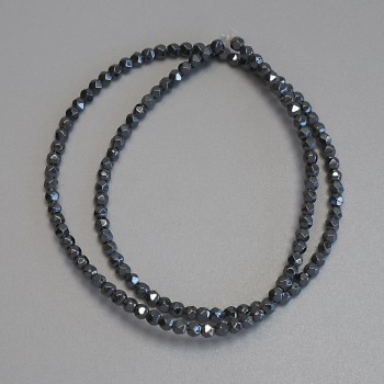 Mărgele de hematit, formă poligonală 3×3 mm ±, pe șnur, lungime 37 cm+
