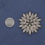 Broșă pe magnet Floare, argintie, 41 mm