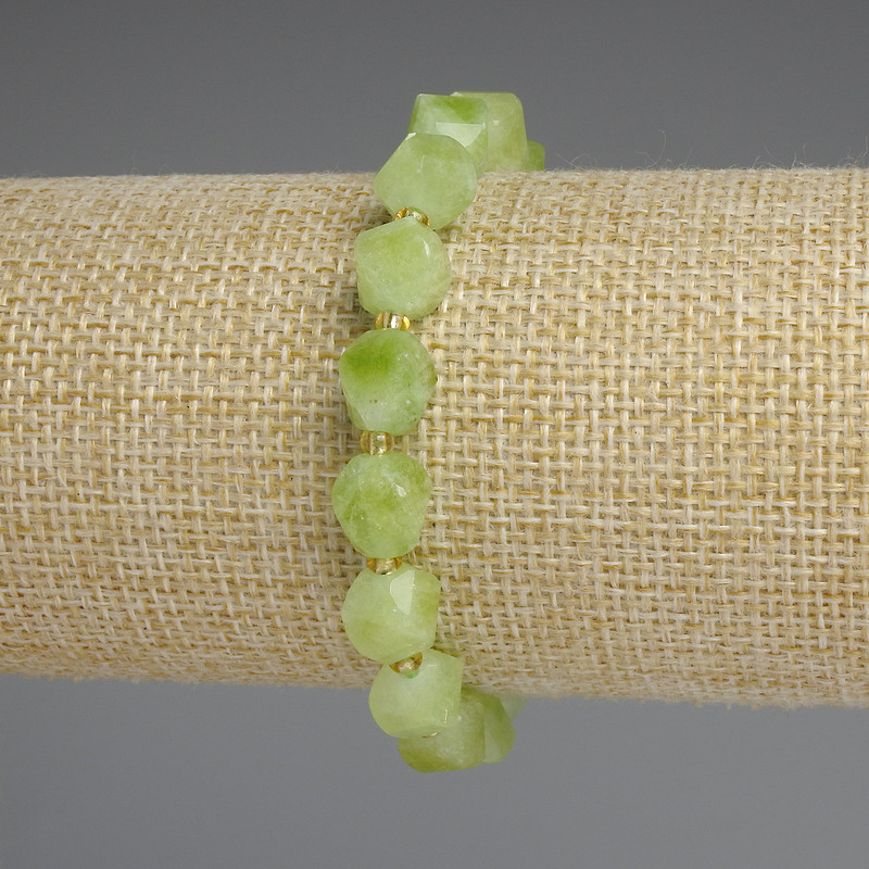 Brățară din chrizolit și olivin, rombi facetati 9×8 mm, mărgele de 3 mm, lungime 18 cm, elastic