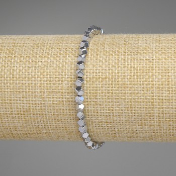 Brățară din hematit argintiu, mărgele 4x4 mm, lungime aproximativă 18 cm, pe elastic