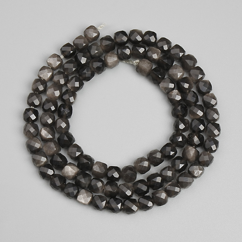 Mărgele obsidian argintiu, cuburi tăiate 4×4 mm, lungime 39 cm pe șnur