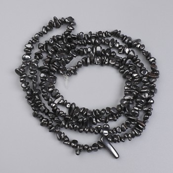Mărgele de hematit fragmentate, diametrul 4–6×3–4 mm, lungime 78 cm pe fir