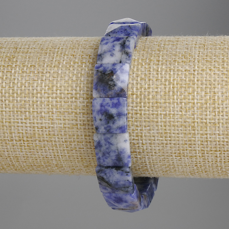 Brățară din sodalit, verigi fațetate 12×12 mm, lungime 18 cm, pe bază elastică