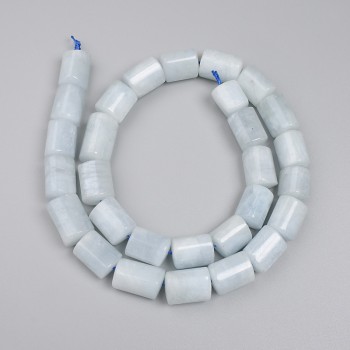 Mărgele de acvamarin, formă triunghiulară fațetată, diametru 10–16×10 mm, pe șnur, lungime 39 cm+