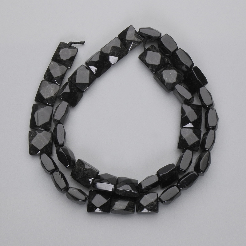 Mărgele de obsidian argintiu, tăiate, pătrate, diametrul 9-10x9-10 mm +/-, lungime 39 cm +/- pe șnur