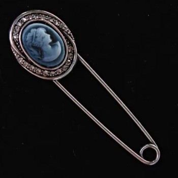 Broșă-pin Camee cu strasuri gri, metal argintiu 20x72 mm