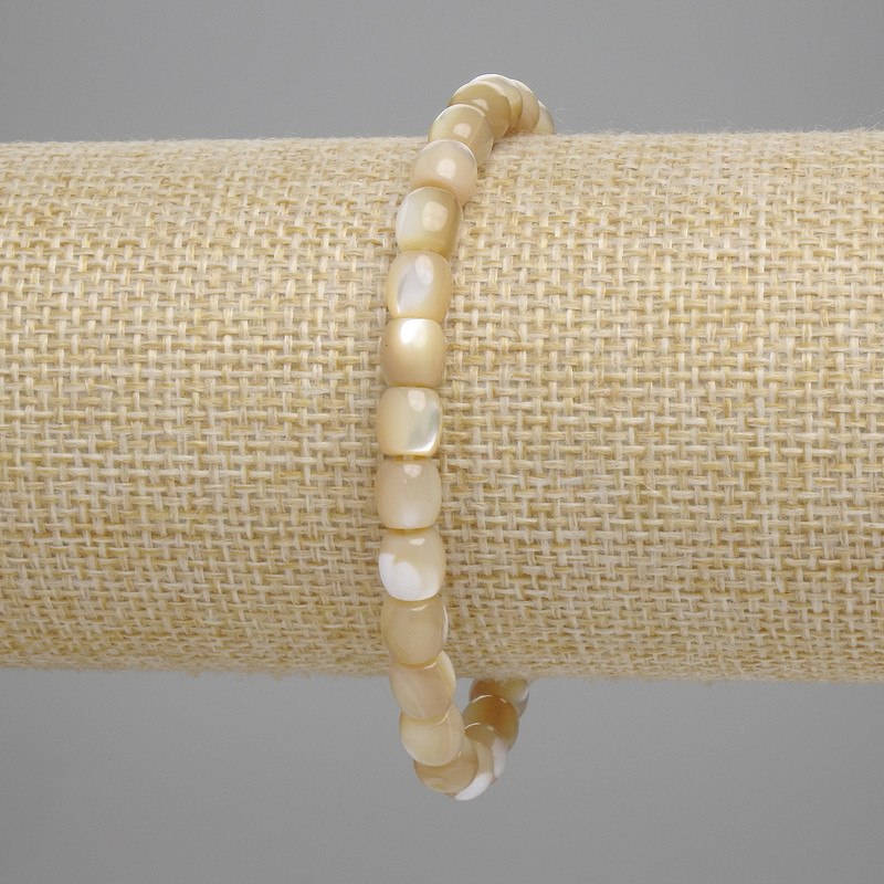 Brățară din sidef bej în formă de baril, diametru 6x6 mm, lungime 18 cm, elastic