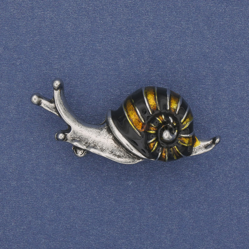 Broșă Melc argintiu cu email 39×22 mm+