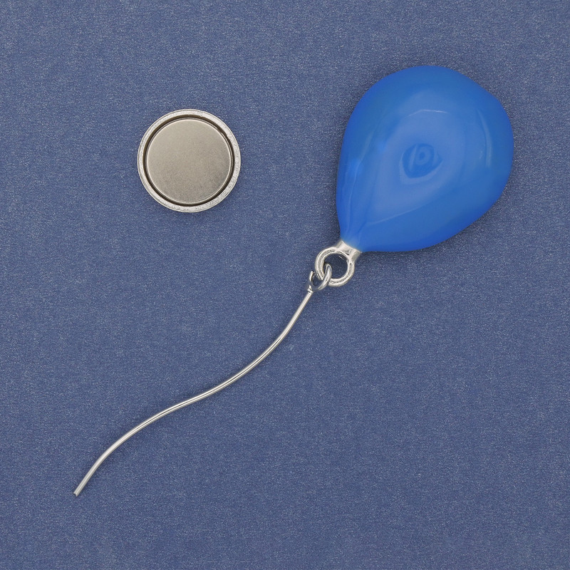 Broșă magnetică cu balon de aer, email albastru, metal argintiu 83×24 mm+