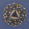 Broșă-pendulă Accent, cu strasuri colorate, metal argintiu, 51 mm+