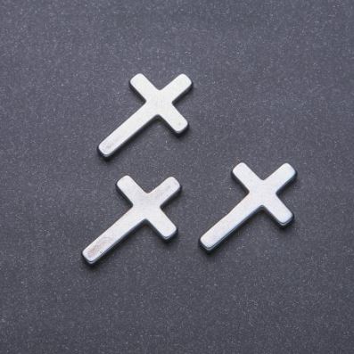 Cruce din hematit 36×24×5 mm +