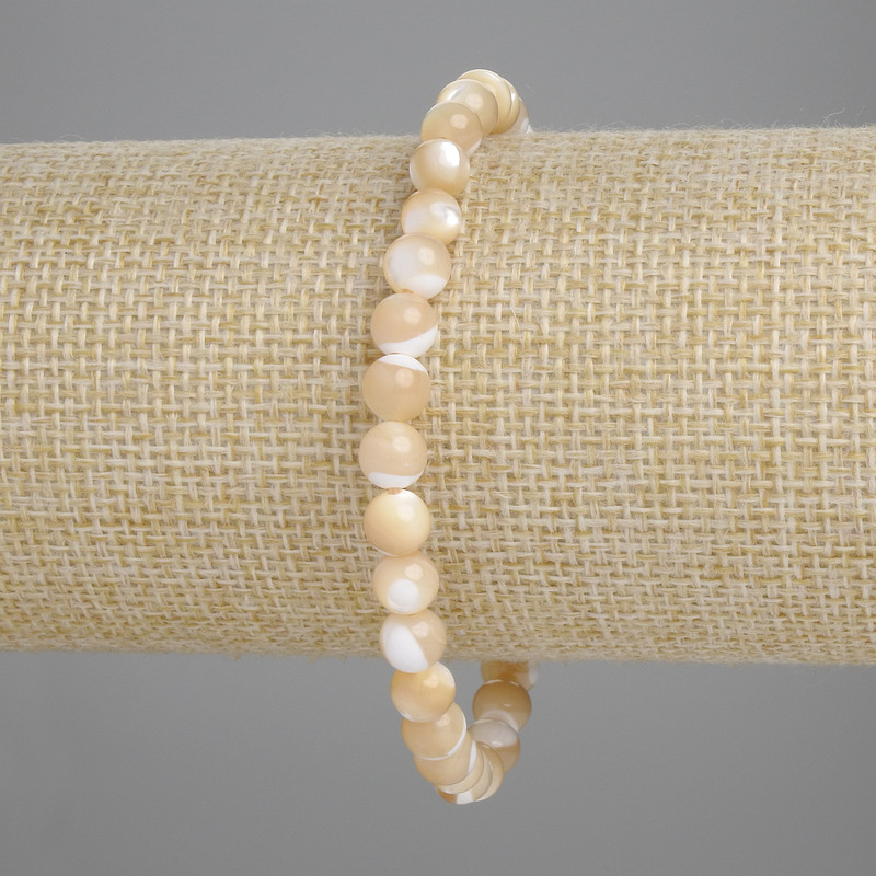 Brățară sidef bej, mărgele netede, diametru 6 mm ±, lungime 18 cm ±, pe bază elastică