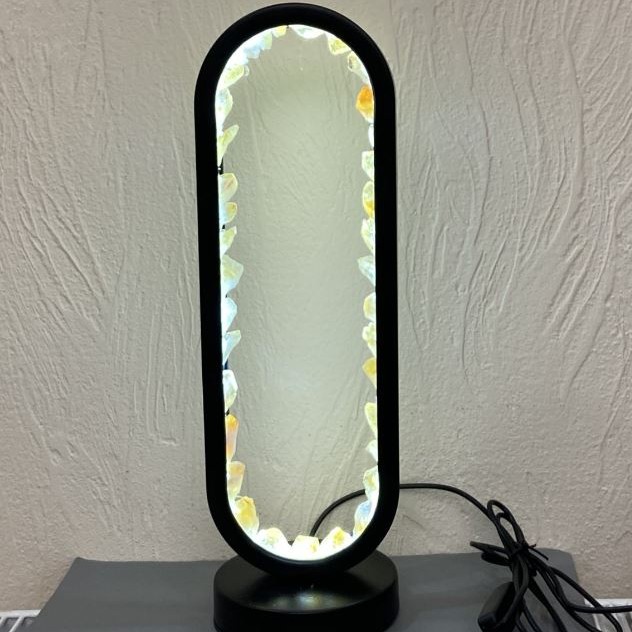 Veioză brută din citrin pe bază metalică neagră, diametru 32,5×10 cm, cablu USB