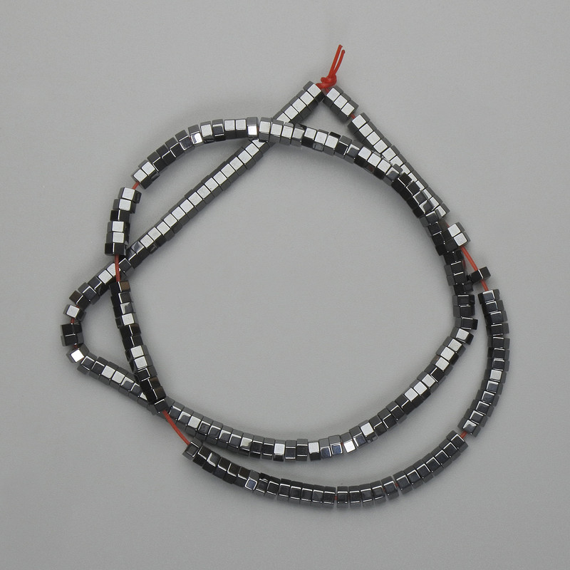 Mărgele de hematit tăiate rondeluri 4x2 mm+-, lungime 39 cm+