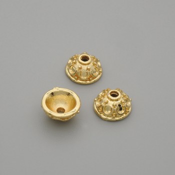 Capac pentru mărgele, culoare aurie de metal, diametru 4,5×1 mm +- gaură de 1,3 mm+