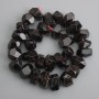 Mărgele din granat multifacetate, diametru 15–21×9–14 mm, lungime ±39 cm, cu imperfecțiuni naturale