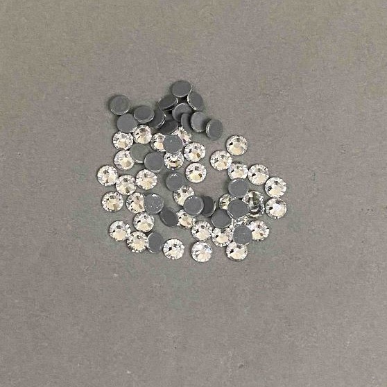 Strasuri albe cu fixare la rece, diametrul 5 mm, ambalaj 290 g (±)