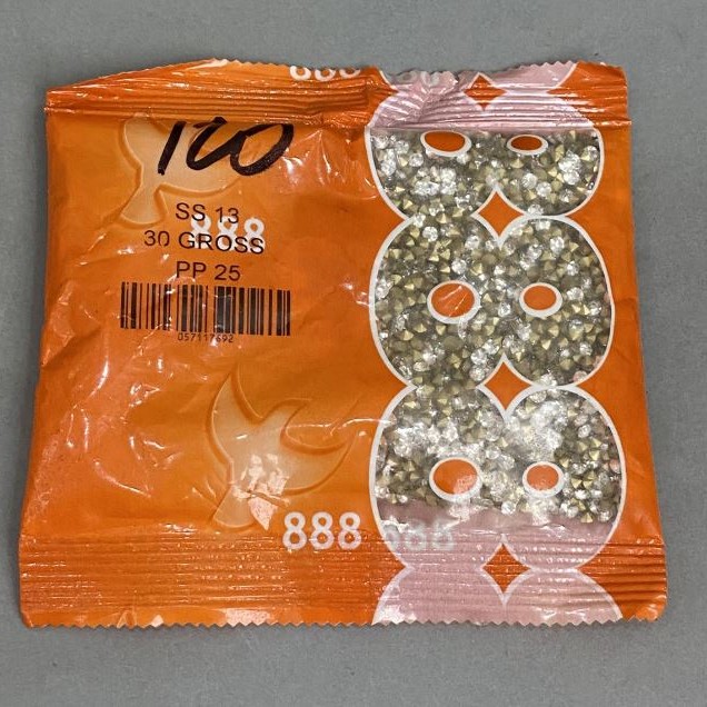 Strasuri albe, diametru 4 mm, ambalaj 100 g (±)
