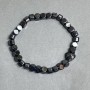Brățară din hematit, cubulețe 5,5 mm ±, fațete 5 mm ±, inimă 10 mm ±, lungime 18 cm ±, pe elastic