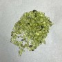 Cioburi naturale de chrysolit, fără gaură, 2-4×2-3 mm ± (pentru 100 g ±)