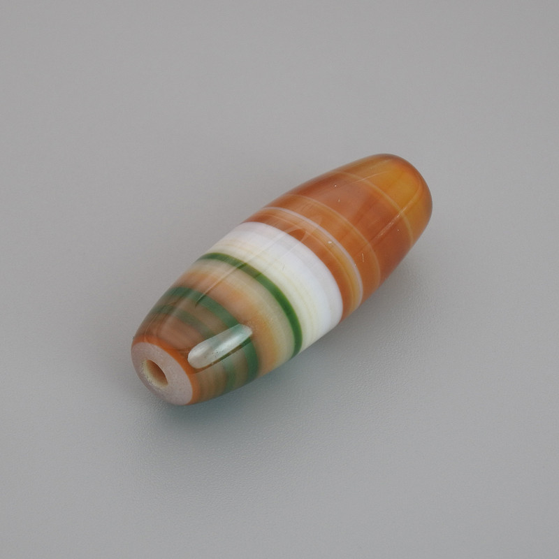 Preț pentru 1 bucată. Mărgea-inserție din agat natural 29–34×10–11 mm +/- (mărimi asortate)