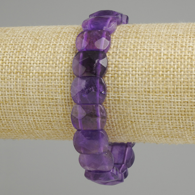 Brățară din ametist fațetat, dimensiune 15x11 mm, lungime 18 cm (elastic)