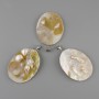 Pandantiv natural sidef cu perle baroce, oval, diametrul 60×46 mm ±, lungime 72 mm ±, metal argintiu