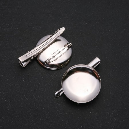 Preț per pachet / 10 bucăți. Bază metalică pentru broșă, 23 mm