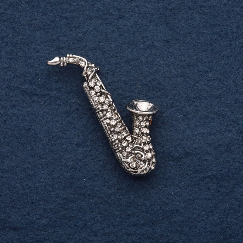 Broșă „Saxofon” 5×2 cm, metal gri
