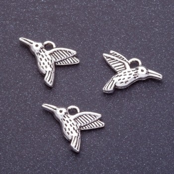 Pandantiv – pasăre colibri, lungime 11×16 mm, gaură Ø1 mm, ambalaj 20 g +/- 13 buc.