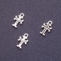 Pandantiv cruce, lungime 11 mm, grosime 1,5 mm, pachet 20 g, aproximativ 93 bucăți, culoare argintiu