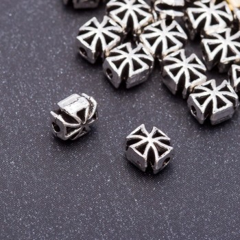 Mărgea-inserție în formă de cruce, diametrul 7×8×5 mm, gaură Ø 5 mm, ambalaj 20 g. +