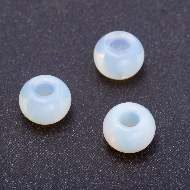 Mărgea Pandora din piatră lunară 14×10 mm, diametrul găurii 5 mm