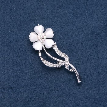 Broșă cu piatră ochi de pisică albă «Nu mă uita» 56×20 mm, culoare metal argintiu