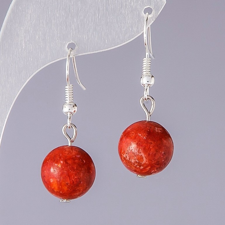 Cercei din coral natural burete, bilă netedă, diametrul 14 mm, lungimea 3 cm