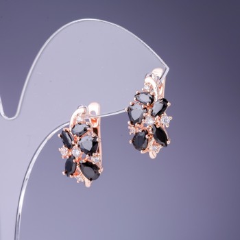 Cercei cu cristale negre, 19x10 mm, metal auriu