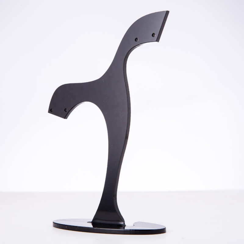 Suport pentru cercei din plastic negru, înălțime 140 mm, lățime 100 mm, adâncime 40 mm