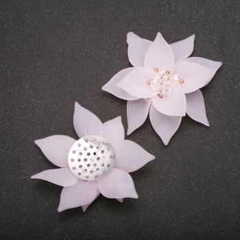 Patch decorativ Floare de Crin acril roz, diametru 50 mm (+/-)