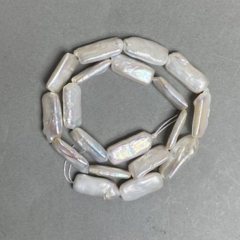 Mărgele baroce de perlă pe șnur, reflexie de «benzină», nuanță caldă, diametrul 10×21 mm, lungime 41 cm (+/-)