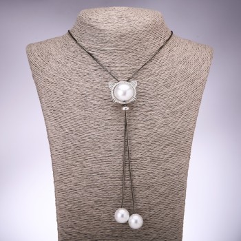 Pandantiv «Pisică» argintiu, diametru 29×25 mm, pe lanț lung, culoare «aur negru», lungime 100 cm