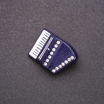 Broșă «Acordeon» email albastru, cu strasuri albe, 29x20 mm, din metal alb