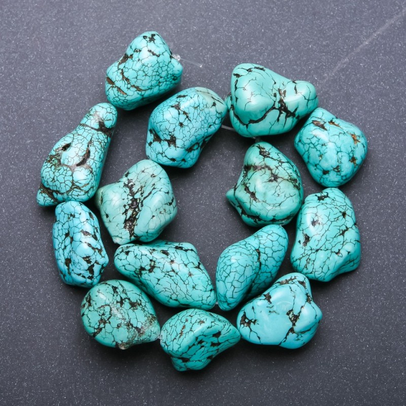 Mărgele din piatră naturală 'Turcoaz' (artificial) în formă de picătură verde, diametrul 30x20 mm (+/-), șnur de 38 cm (+/-)