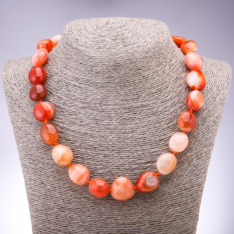 Colier din piatră naturală sardonyx cu textură ciocănită, diametru 20 mm ±, lungime 50 cm