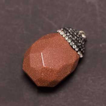 Pandantiv «Ghindă» din aventurin «nisip auriu» (sintetic) 24x36x40+-mm