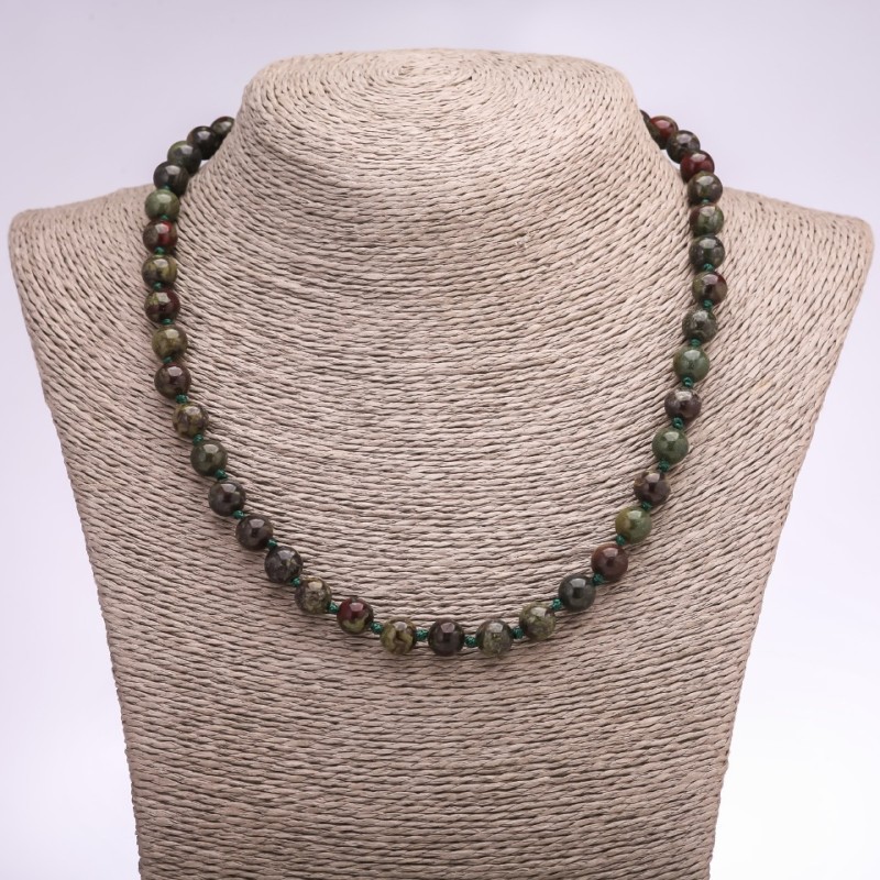 Colier din jasper «Sângele dragonului» – piatră naturală, mărgele netede, diametrul 8 mm, lungime 44–47 cm +