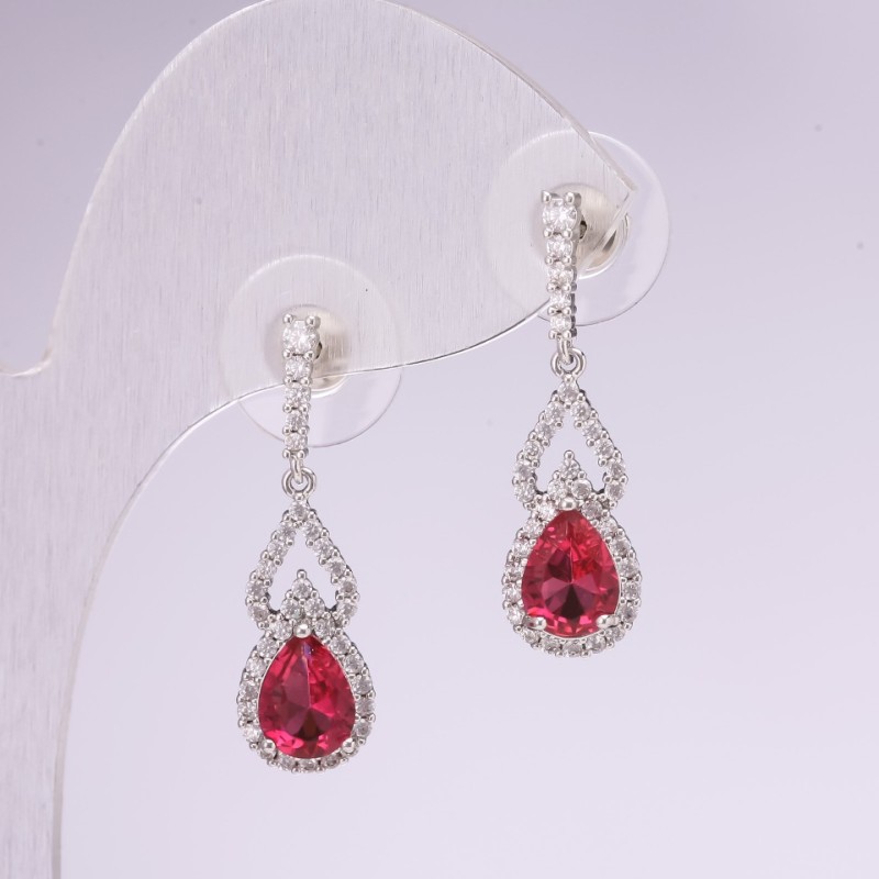 Cercei seria 925, cu cristale din pietre de culoare zmeură, 8×28 mm, metal argintiu