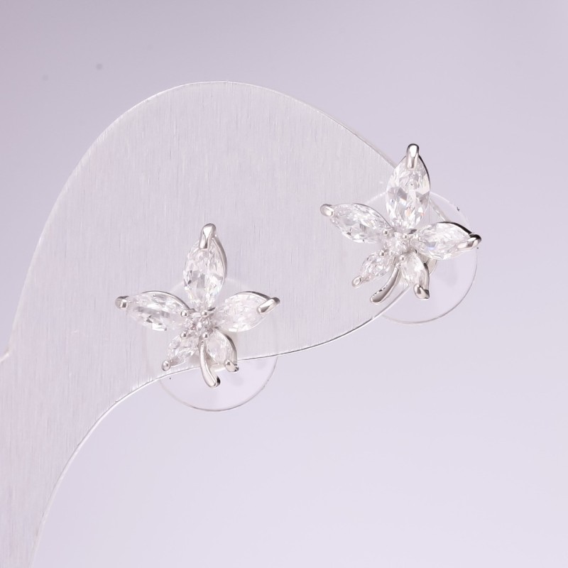 Cercei cu știft Frunzulițe din seria 925, cu pietre albe, 14×14 mm, metal argintiu