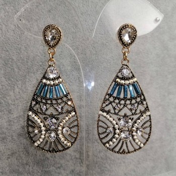 Cercei lungi „Frumusețe Aurie” metal auriu, lungime 7 cm