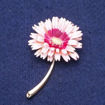 Broșă Floare de margaretă 56×34 mm